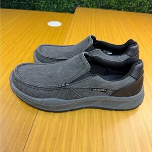 Skechers Shoes Men's Size 9 Relaxed Black Loafer Cohagen Style 16941S